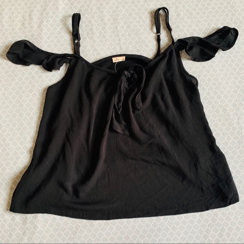 cold shoulder hollister top